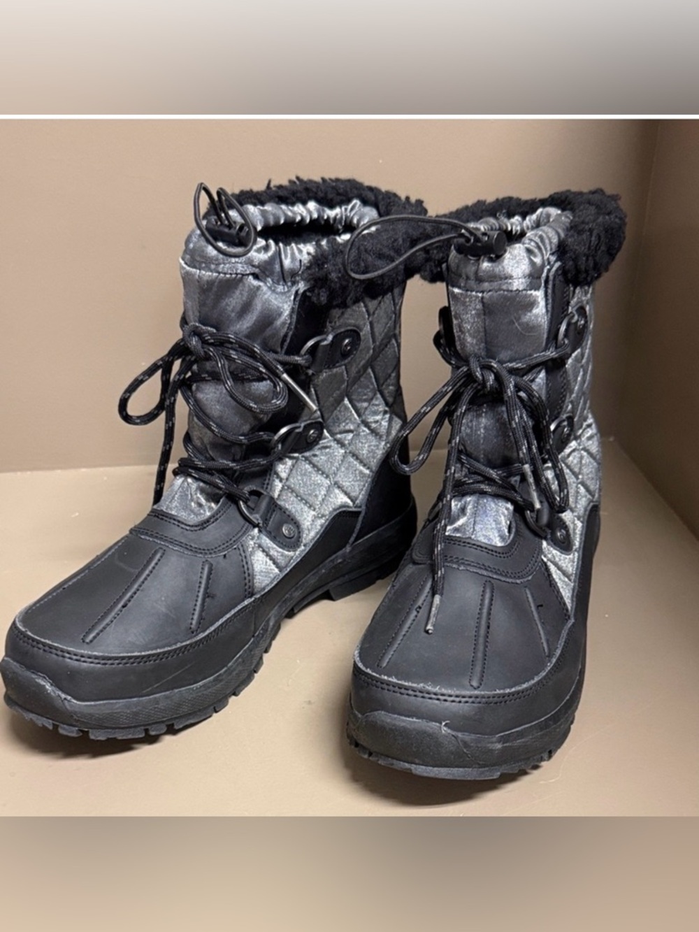 BearPaw Bethany Black & Shimmery Silver Winter Boots, NWOB, Warm Snow Boots